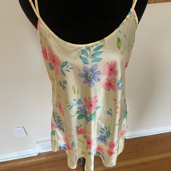 Vintage Kathryn Silky Yellow Floral Nightie - Picture 4 of 5